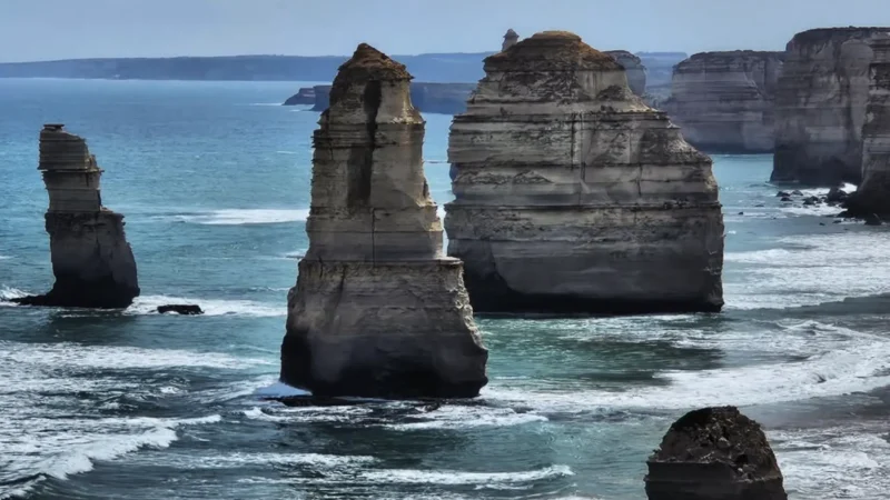 Can you visit the 12 Apostles on a day trip?