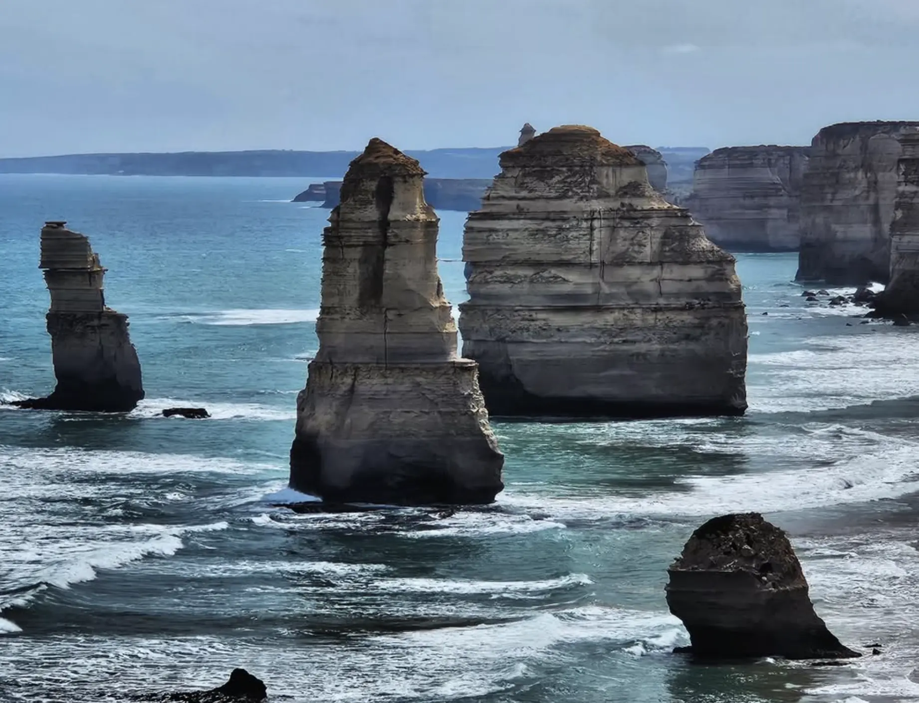 Can you visit the 12 Apostles on a day trip?